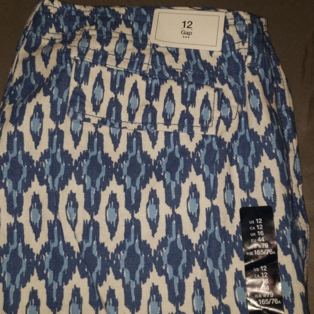 Drawstring Linen Shorts - Picture 3 of 3